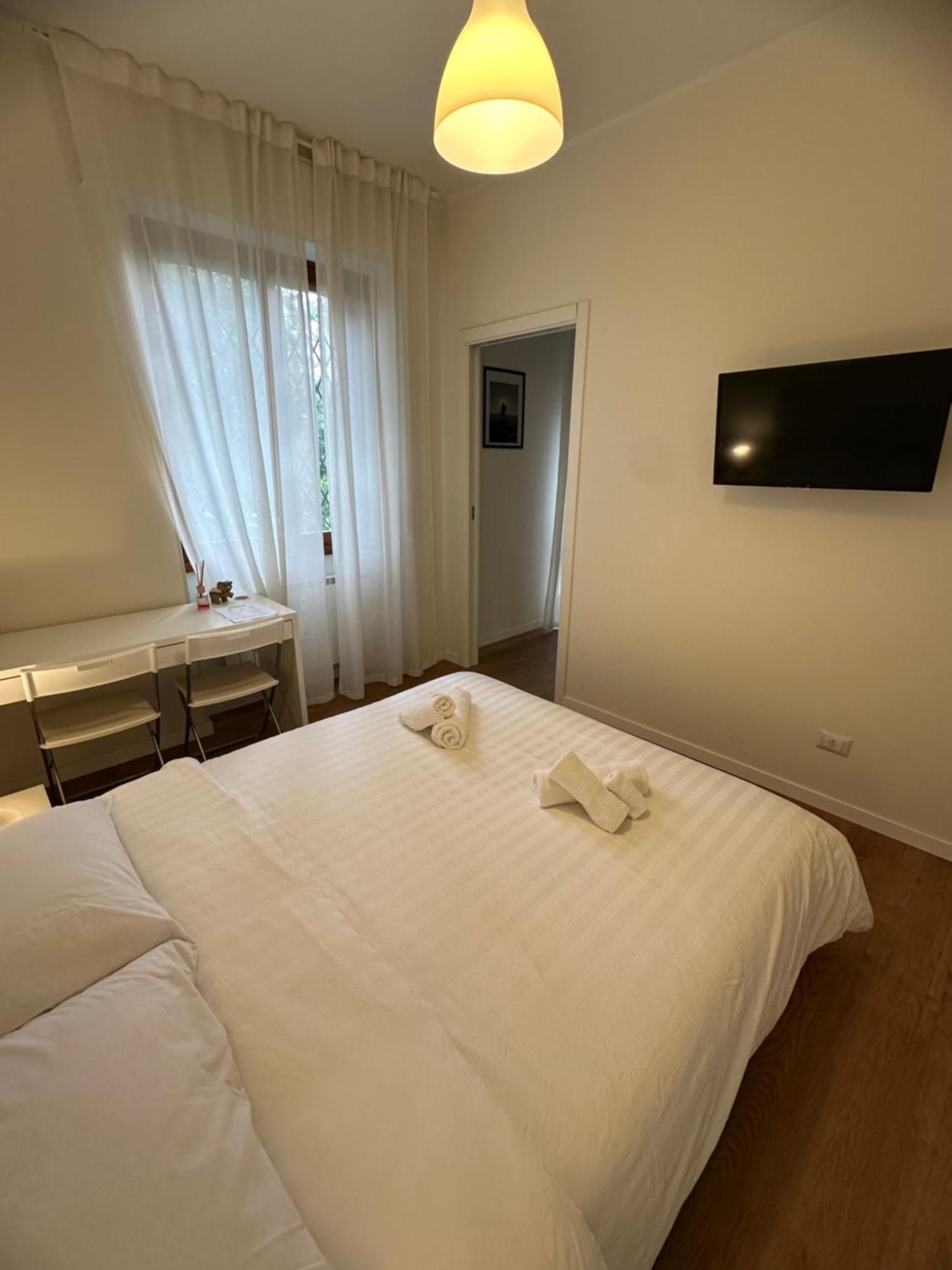 Appartamento Bisceglie Milano Exterior foto